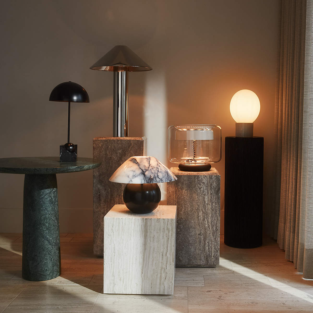 Orelivielle Table Lamp