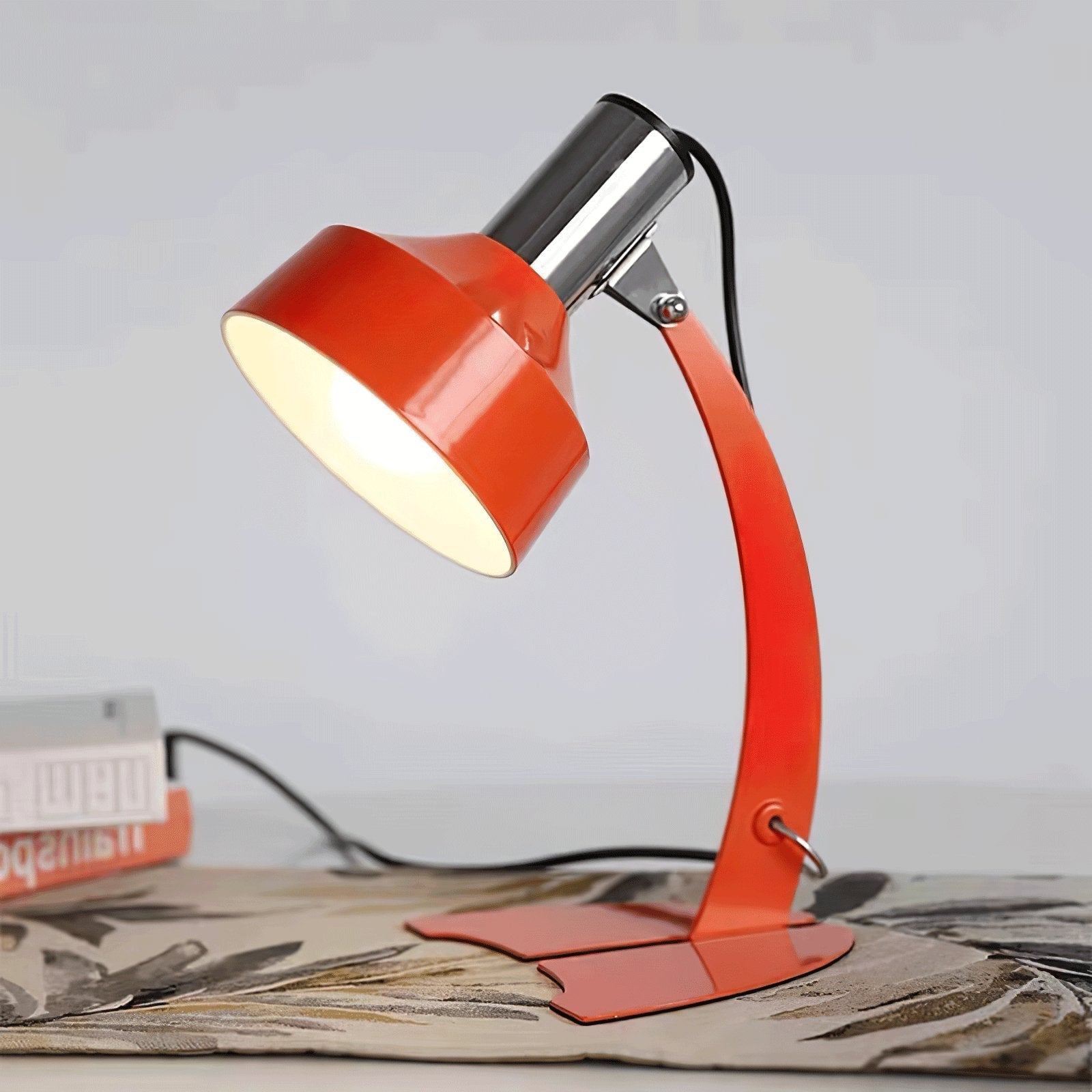 Selaneria Retro Table Lamp