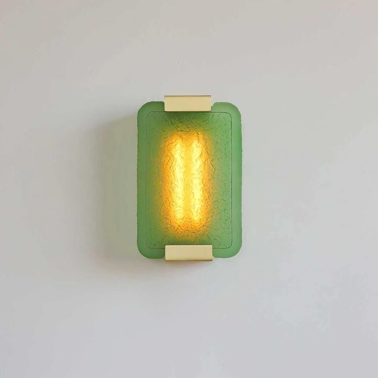 Nirelise Cast Resin Wall Sconce