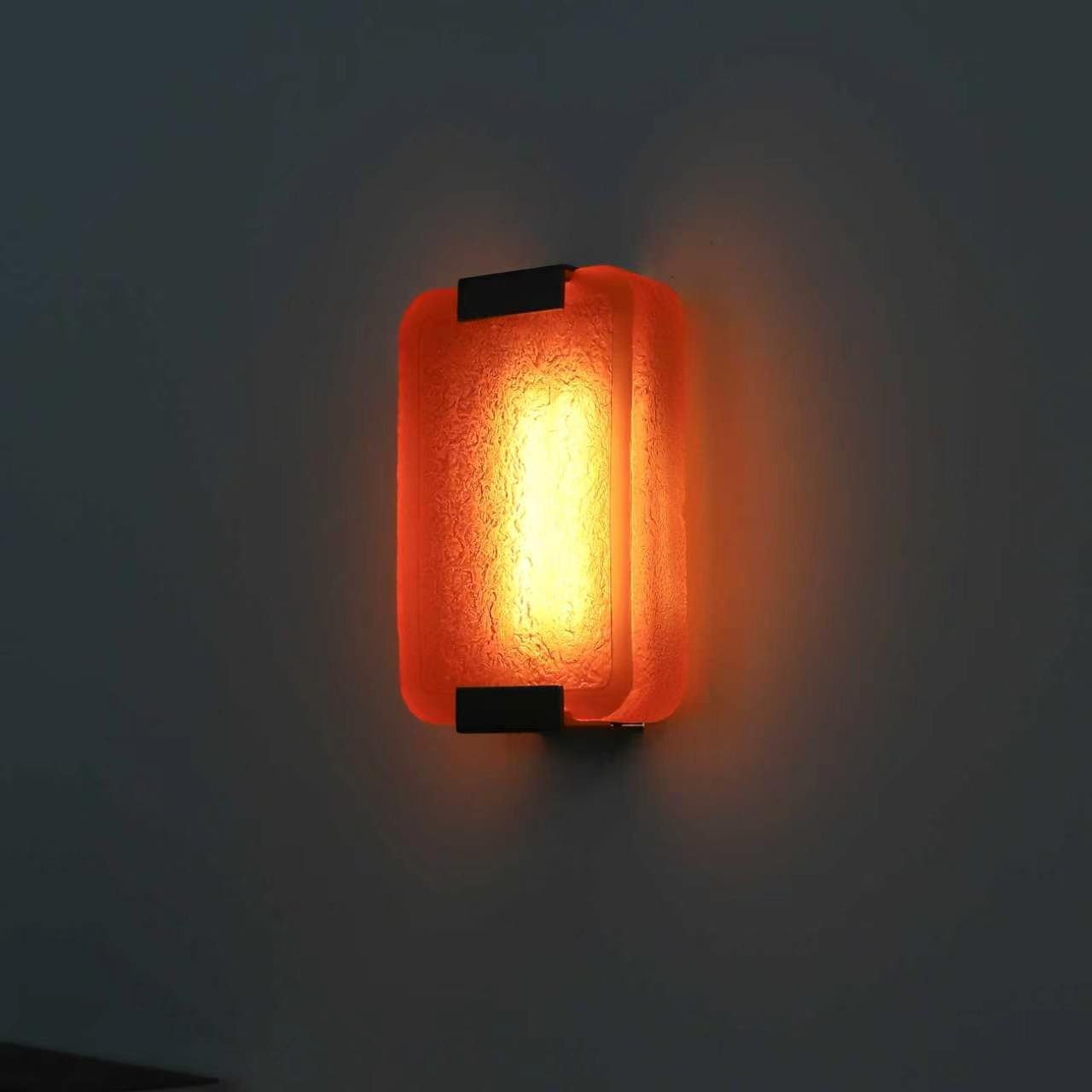 Nirelise Cast Resin Wall Sconce