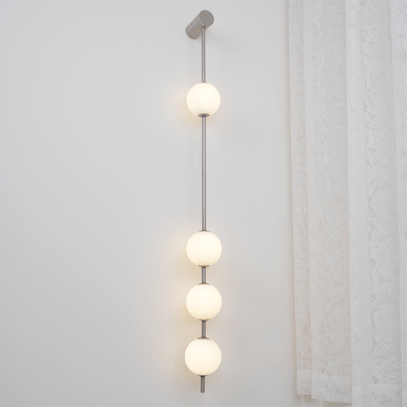 Lustra Wall Lamp Vertical Balls Brass - Neutral Decor