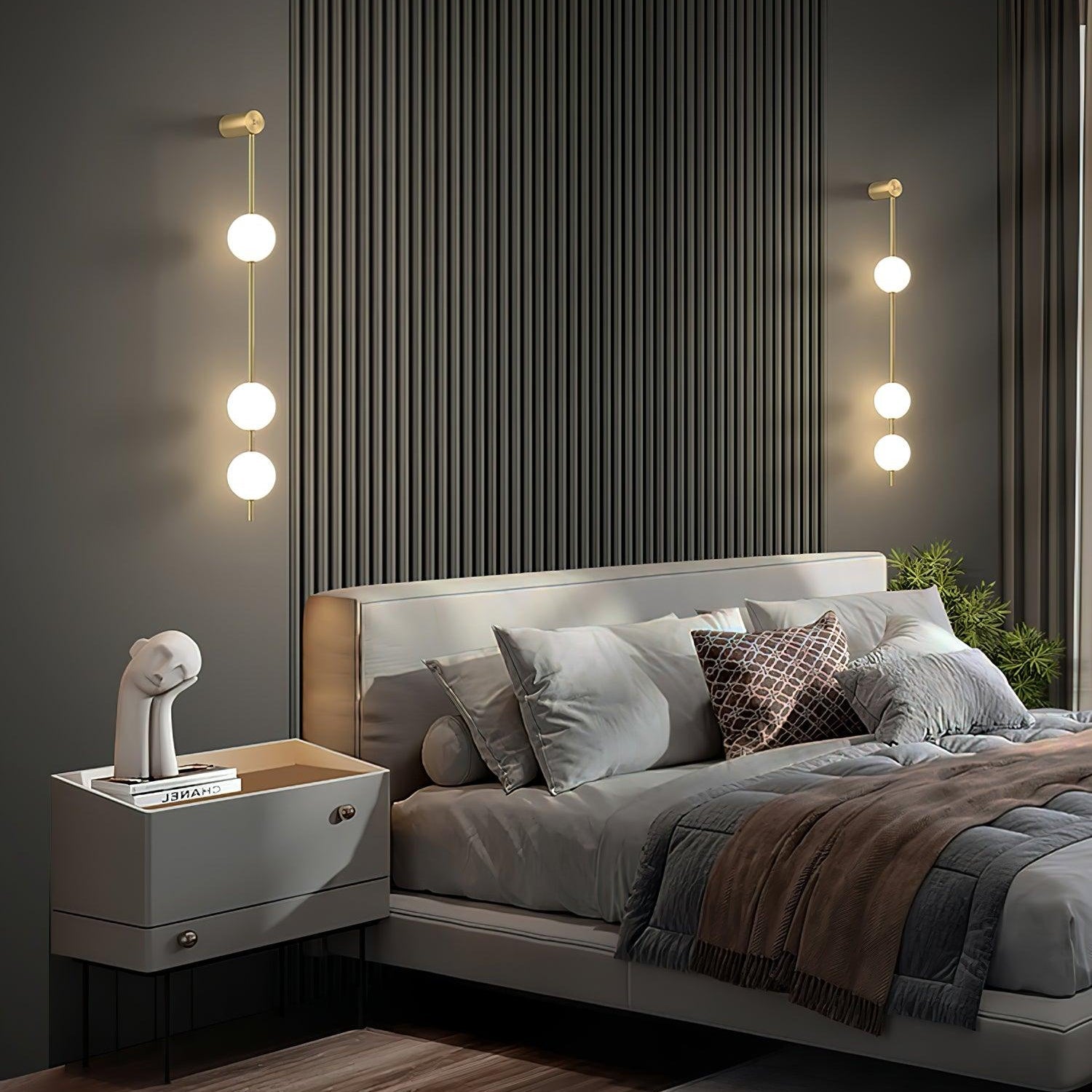 Lustra Wall Lamp Vertical Balls Brass - Neutral Decor