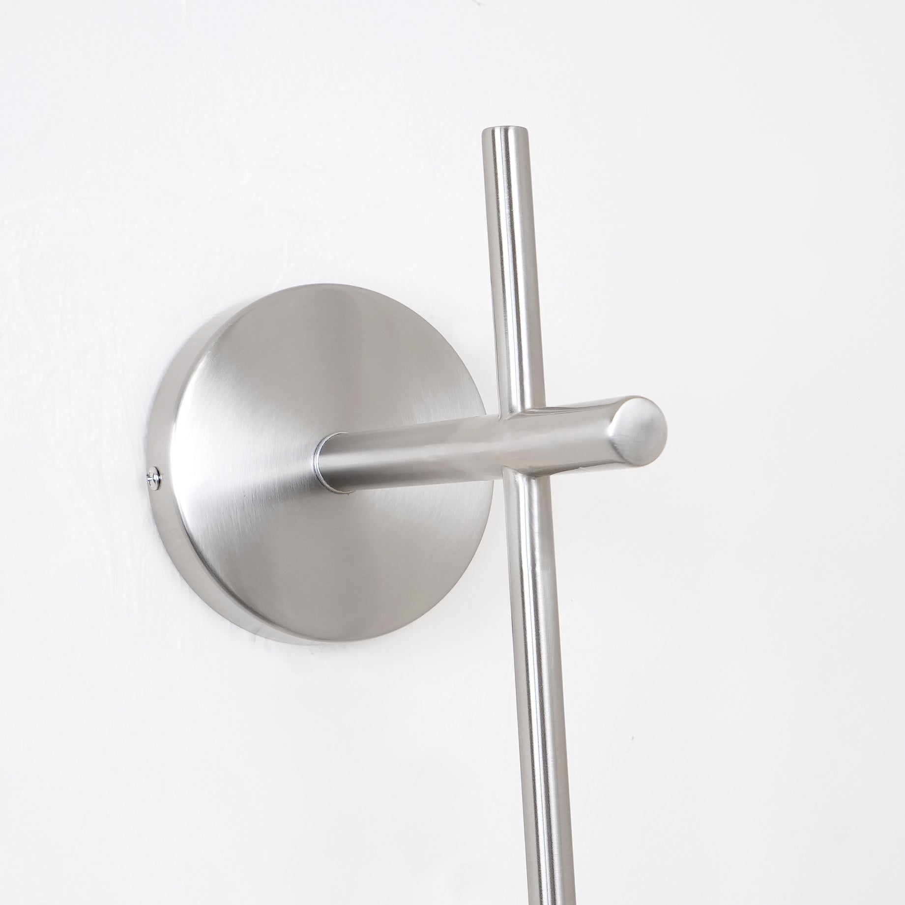 Miriiella Wall Lamp Vertical Globe Minimalist