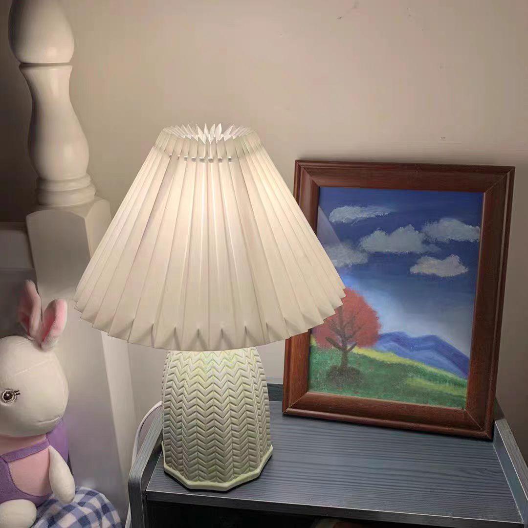 Xenlor Fabric Vintage Table Lamp