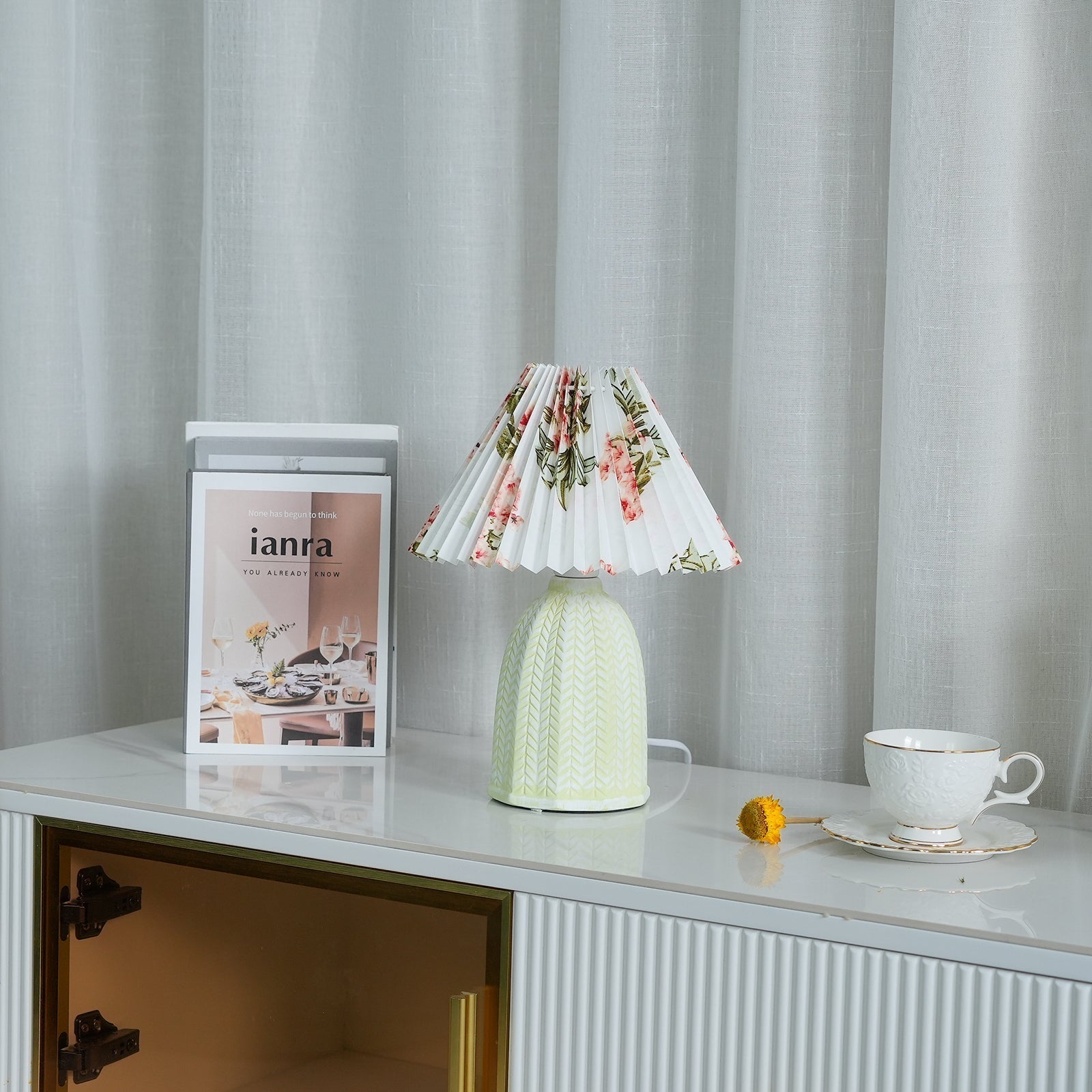 Xenlor Fabric Vintage Table Lamp