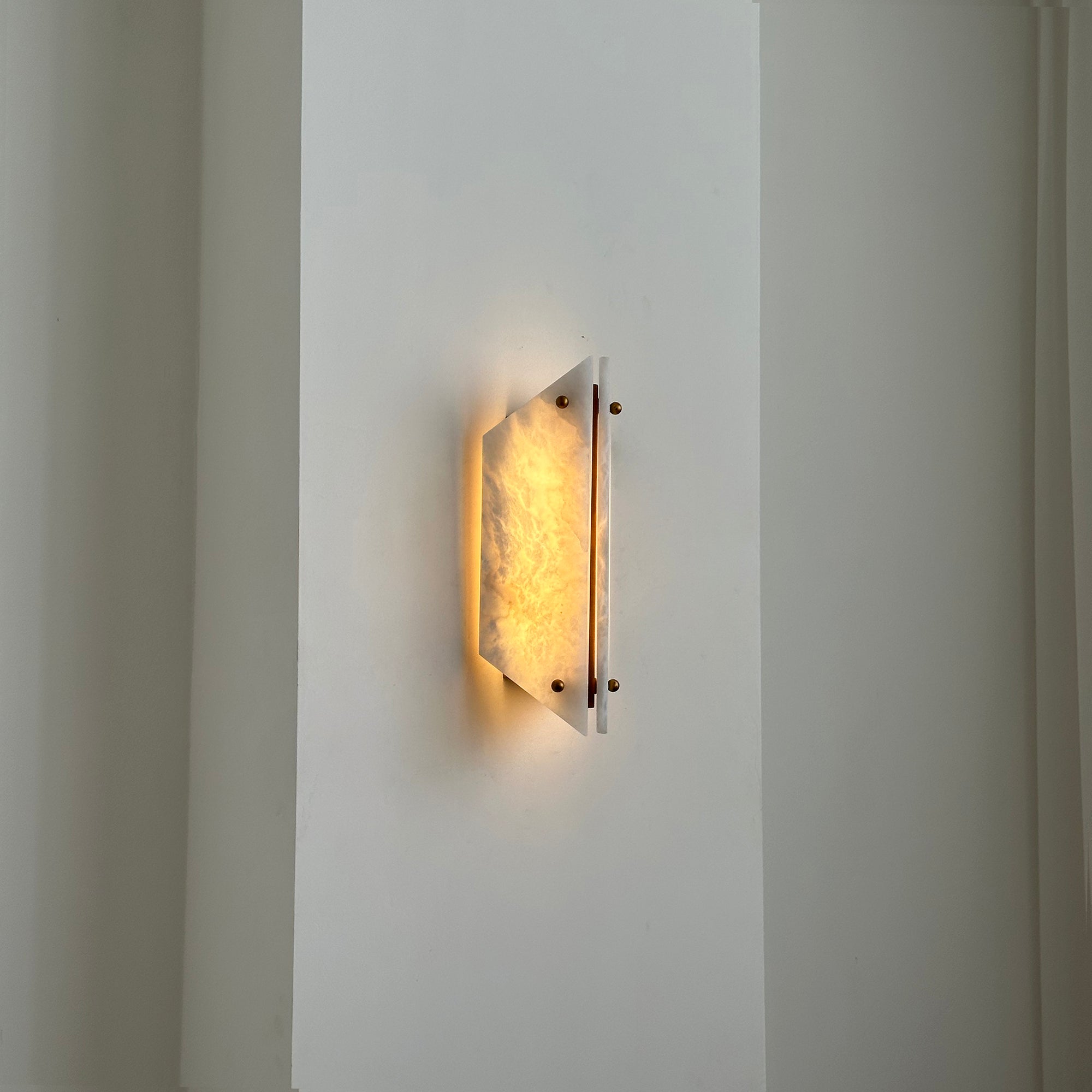 Terianelle Wall Lamp