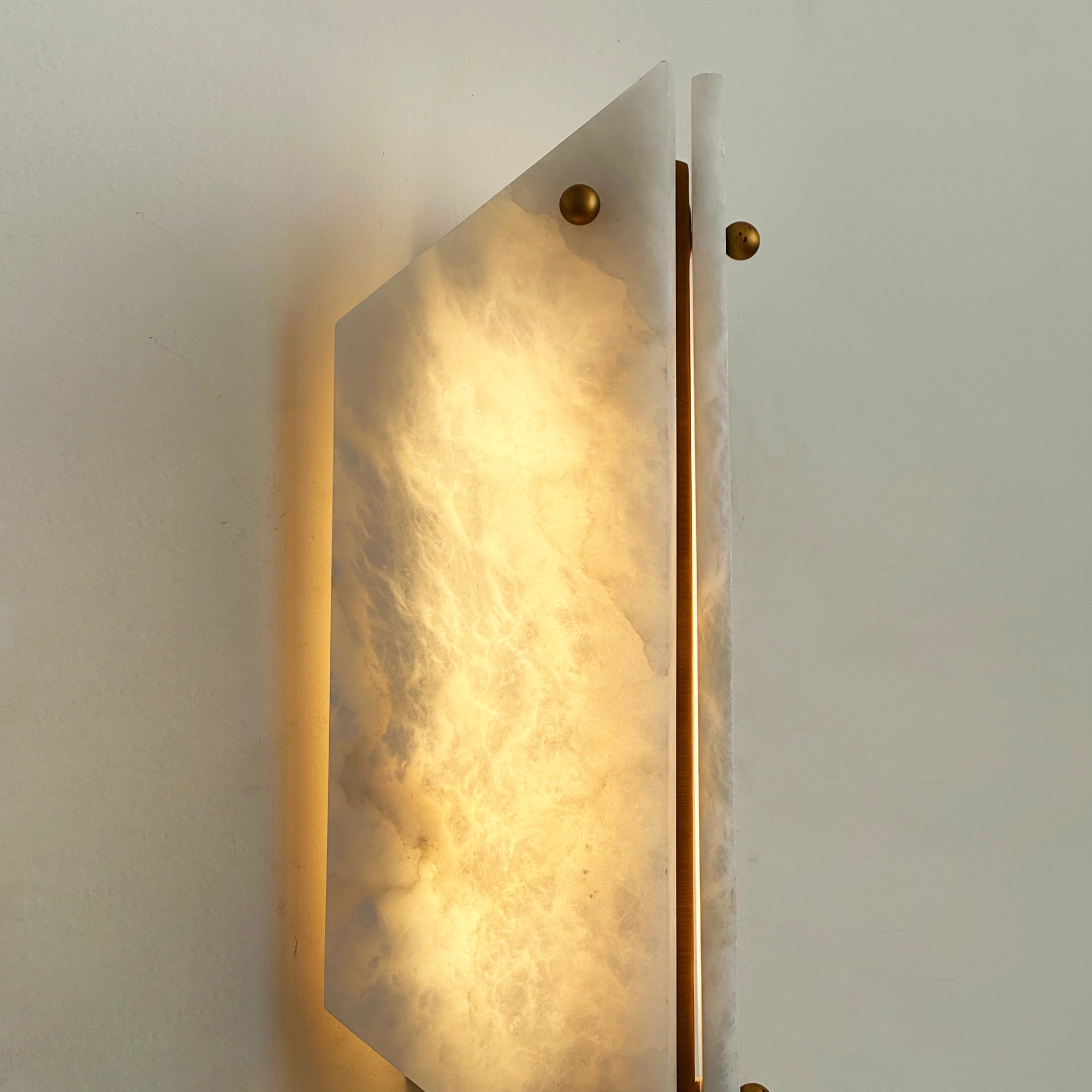 Terianelle Wall Lamp