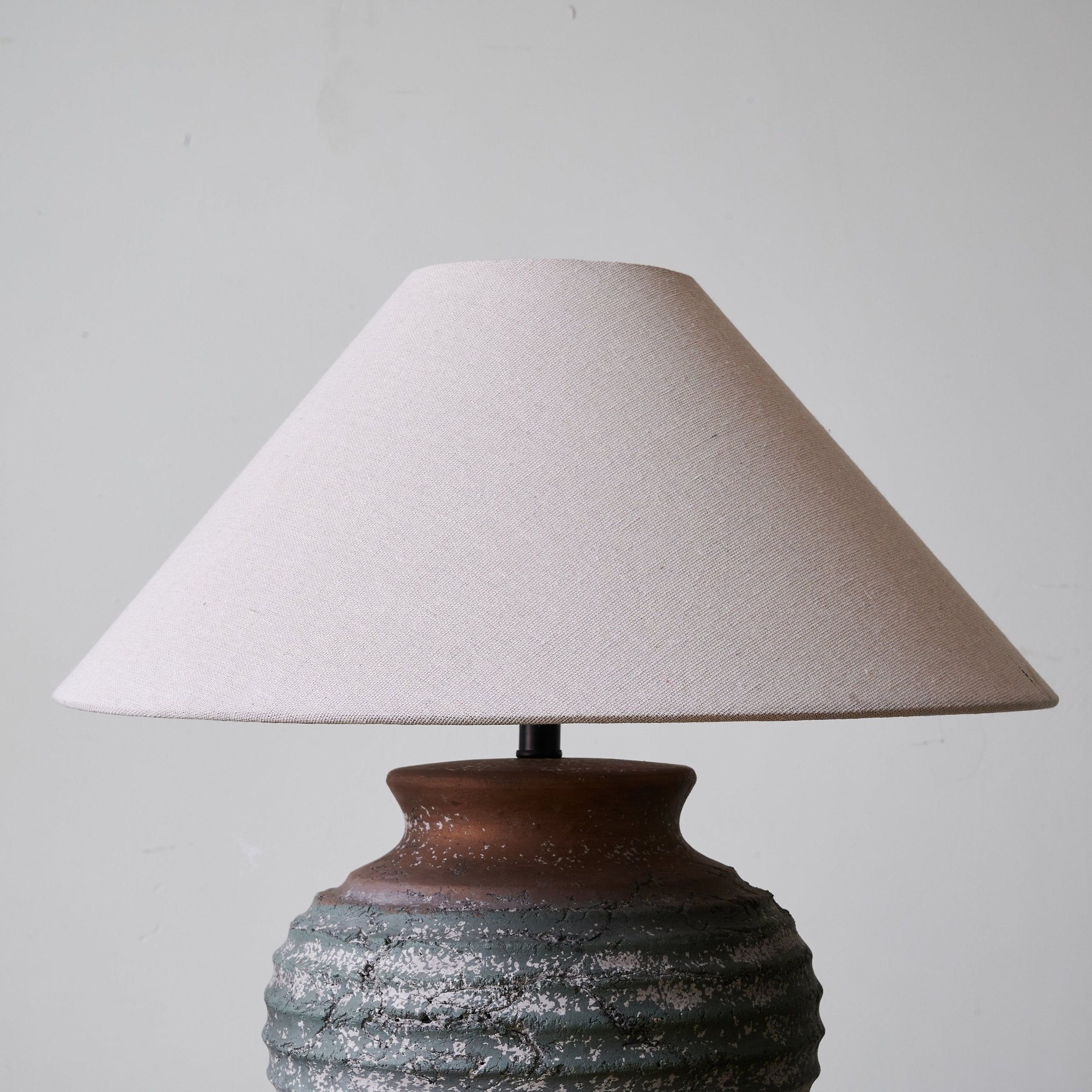 Rax Fabric Traditional Table Lamp