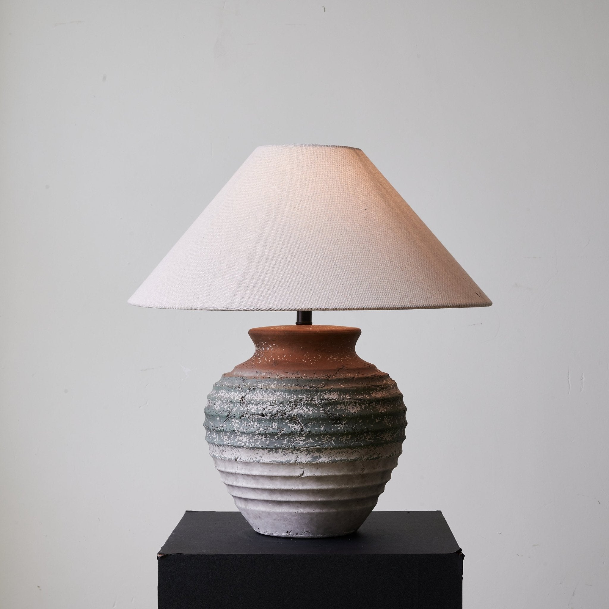 Rax Fabric Traditional Table Lamp