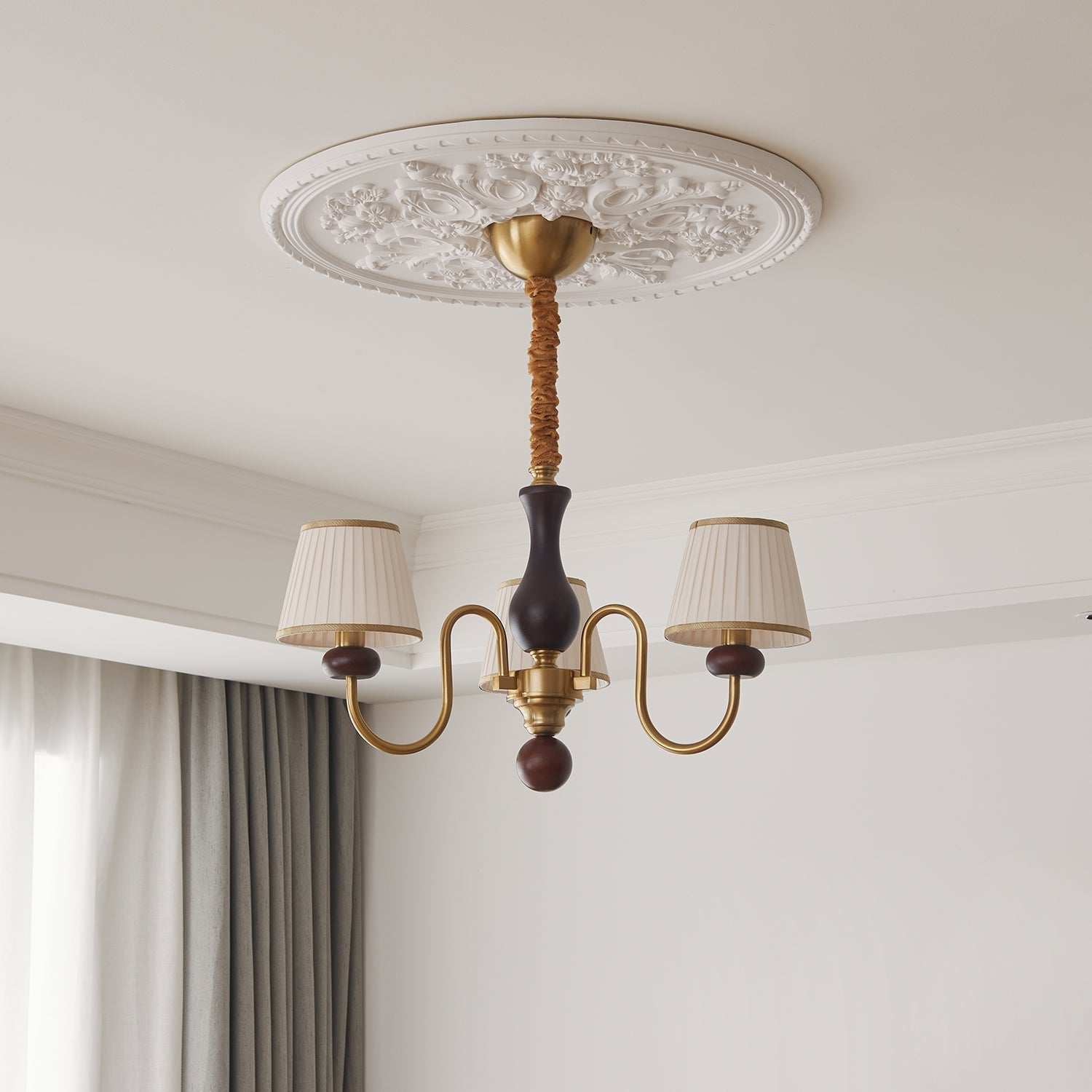Erthaos Traditional Elegance Pleat Fabric Wood Chandelier