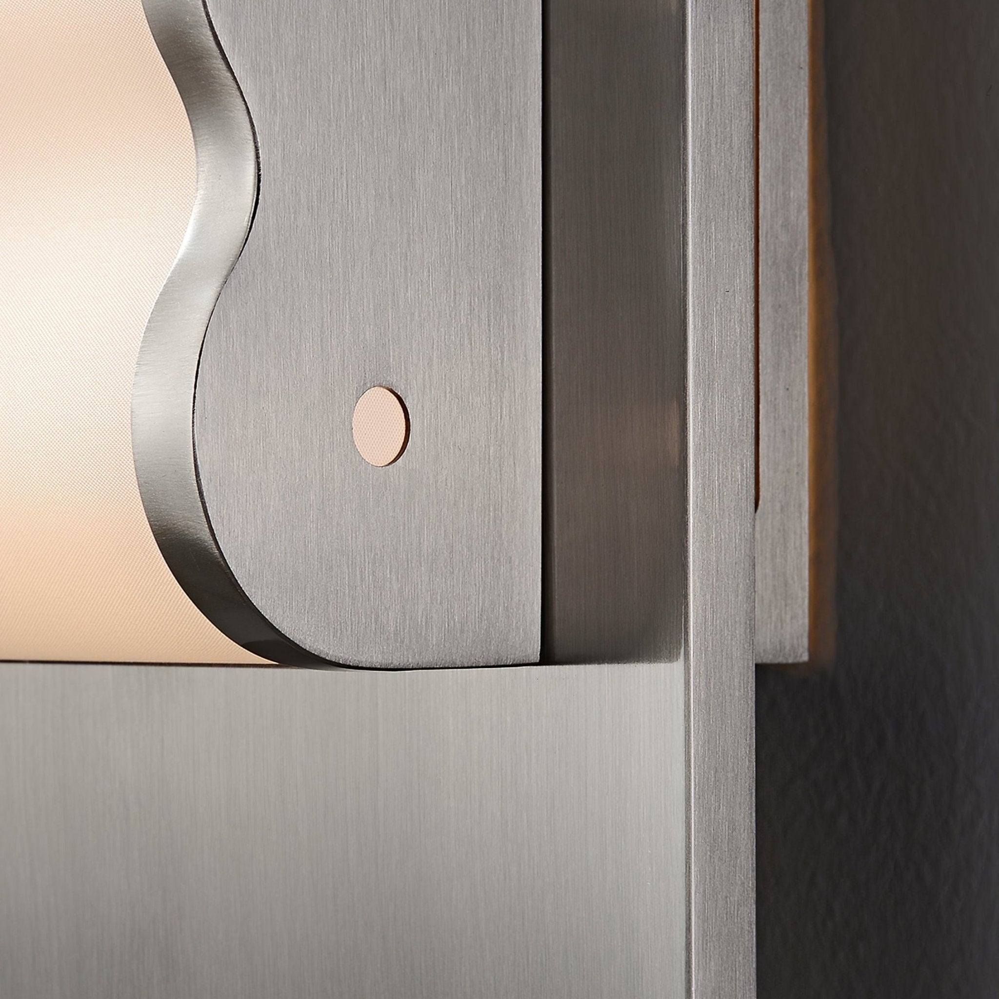 Wave Contemporary Fabric Wall lamp