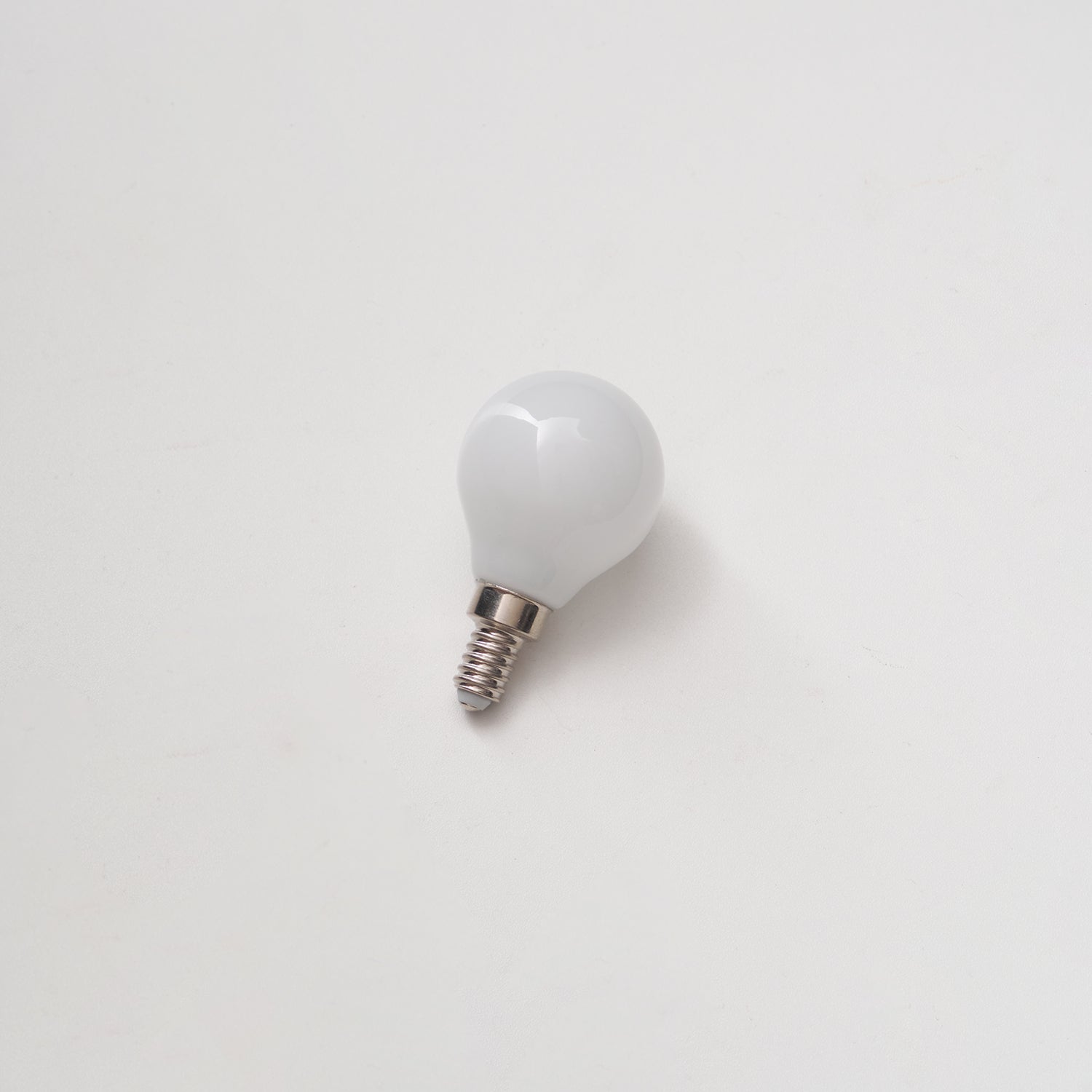 Cassiel Viremont White LED Light E14 or E12 Bulb