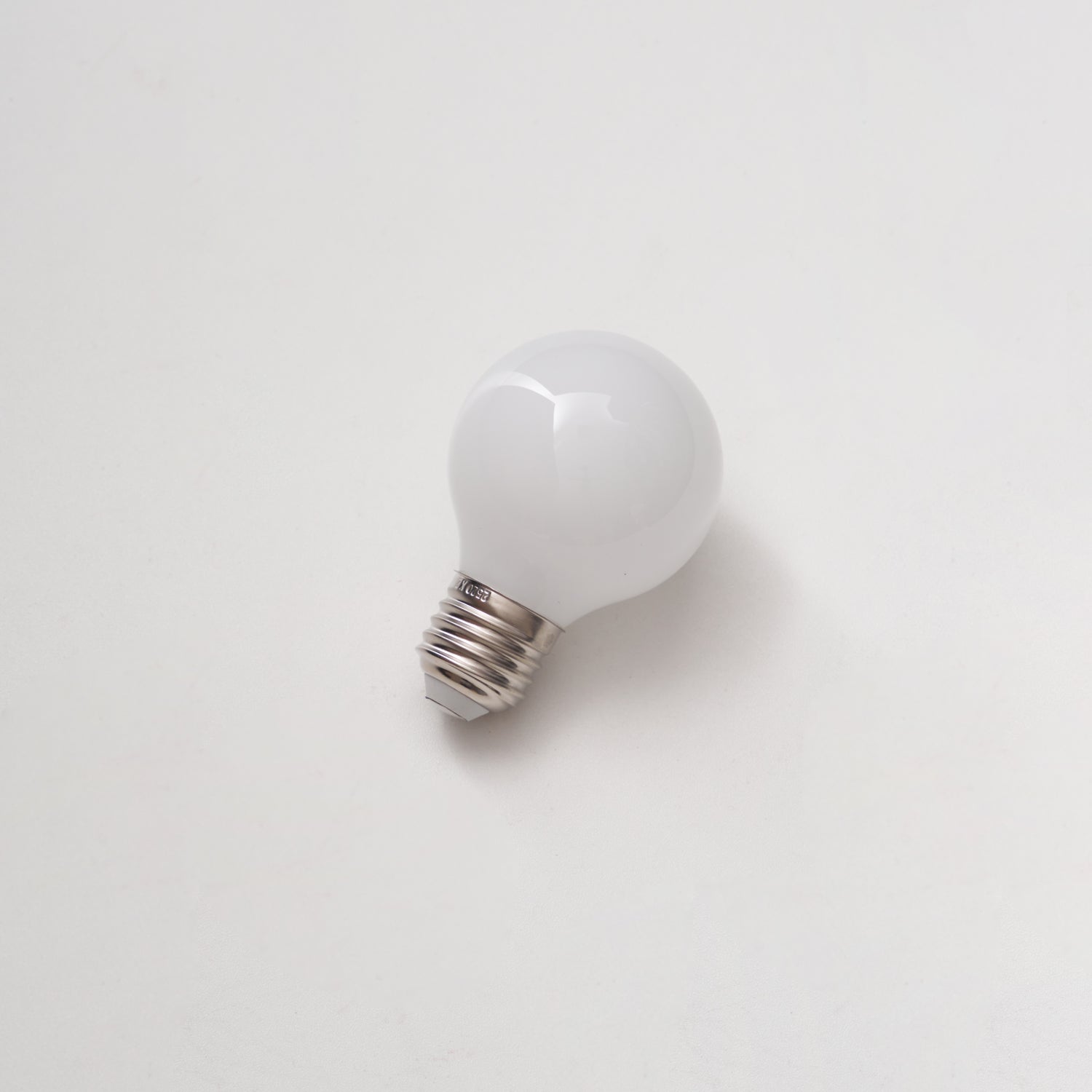 Luno LED Bulb White E27 E26 - Neutral Decor