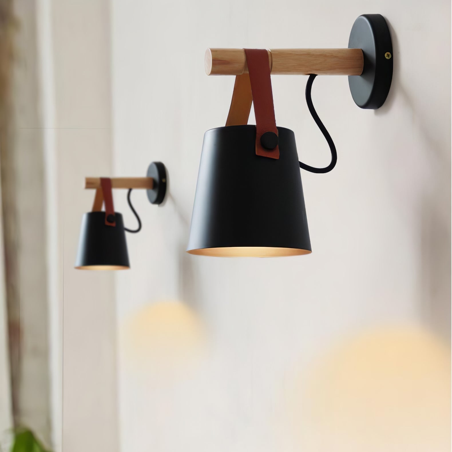 Virixon Wood Leather Wall Lamp