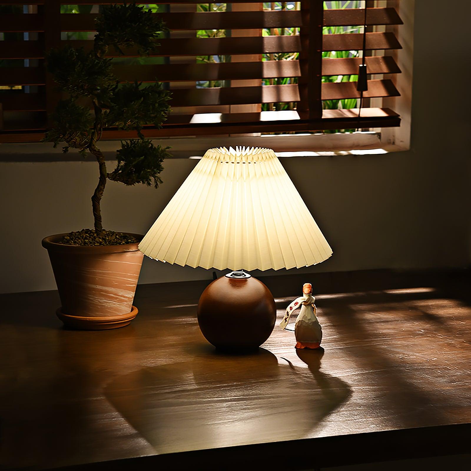 Zesilon Wooden Ball Table Lamp