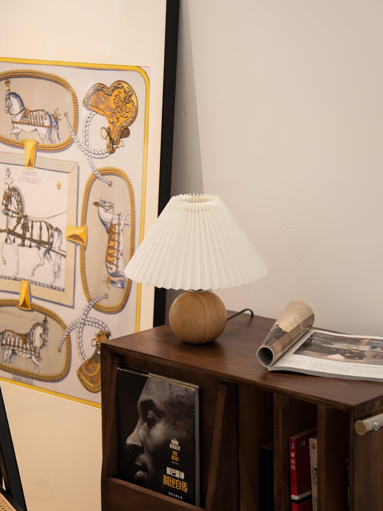 Zesilon Wooden Ball Table Lamp