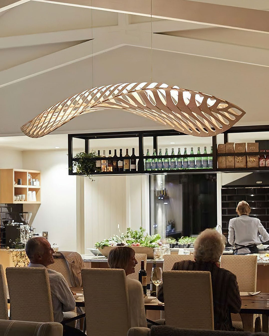Veliren Leaf Wood Pendant Light