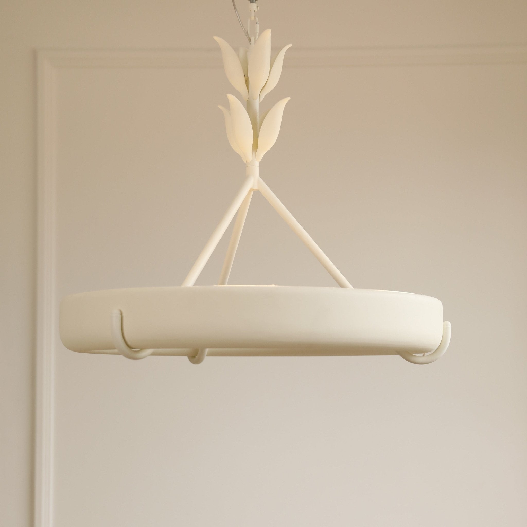 Sorarena Plaster Chandelier