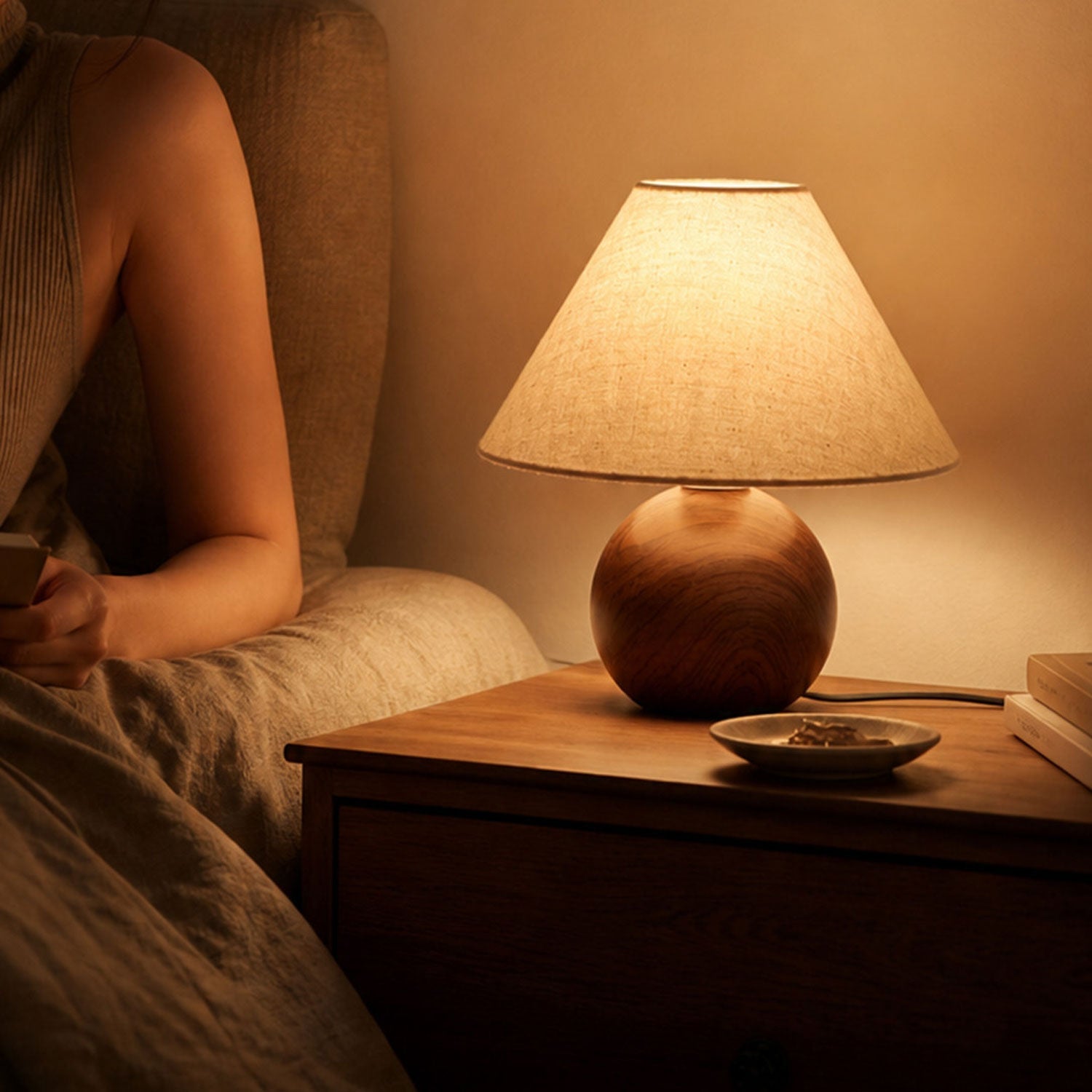 Seloaine Table Lamp