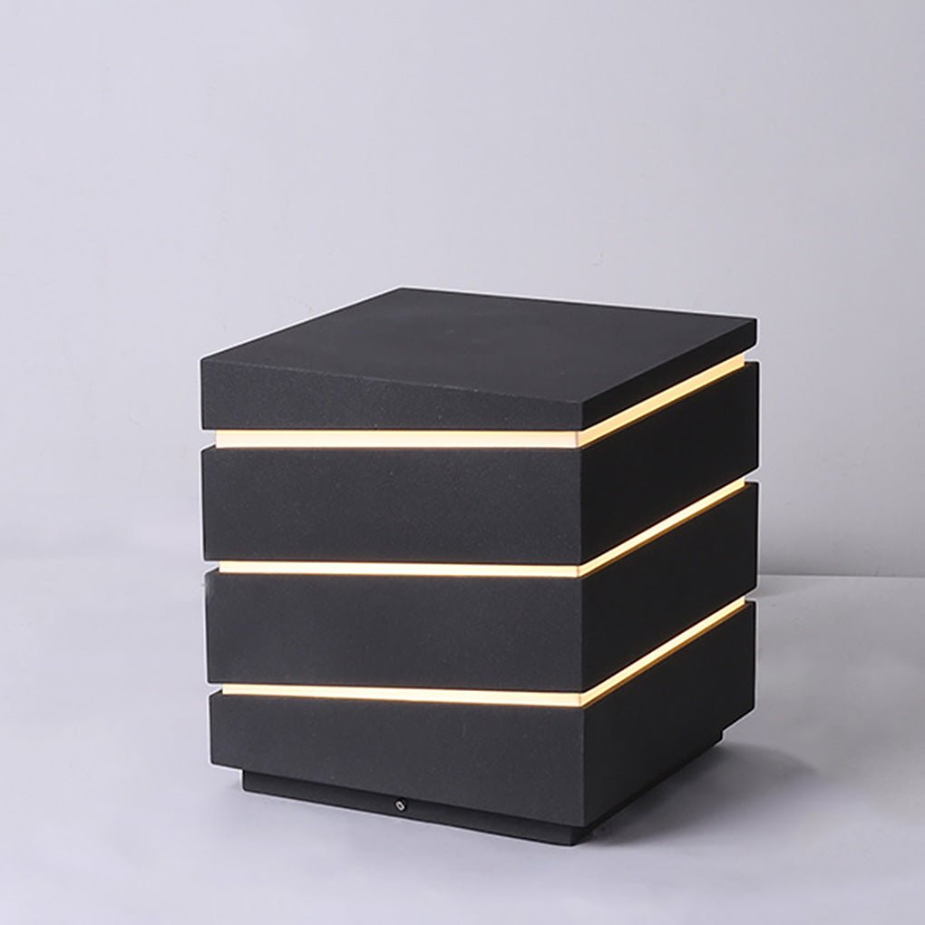Wanderer Modern Linear Elegant Metal Outdoor Light