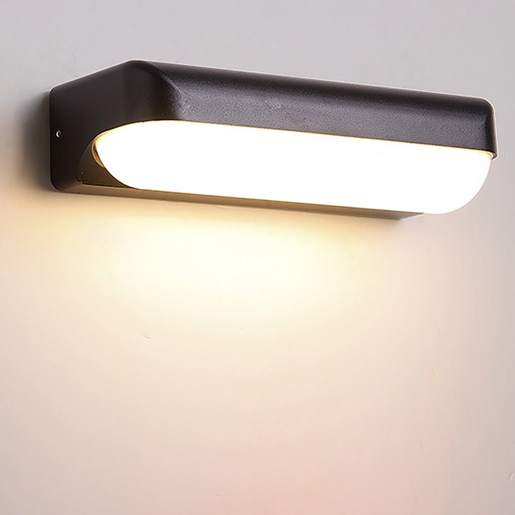 Amaryllis Retro Industrial Metal Outdoor Wall Light