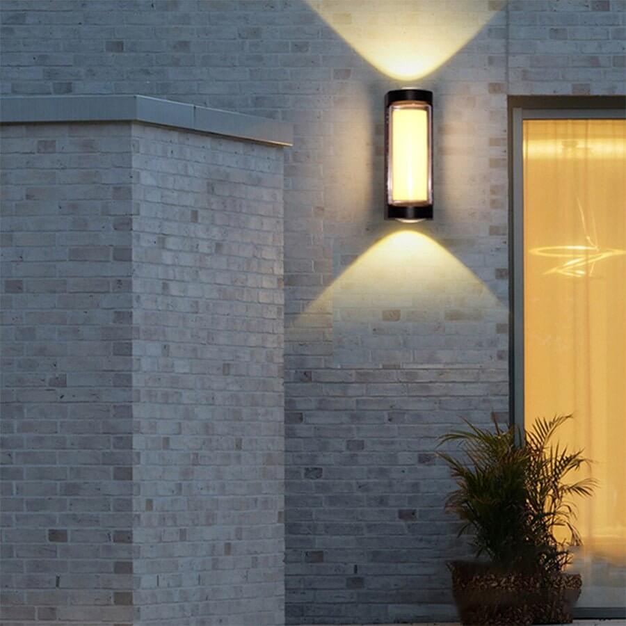Robust Sleek Dual-Directional Aluminum Outdoor Wall Light