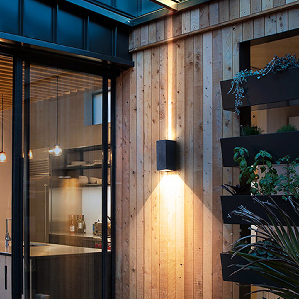 Daley LED Villa Balcony Aluminum Outdoor Wall Lamp