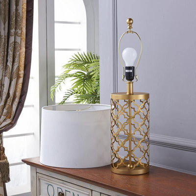 Selisise Modern Table Lamp