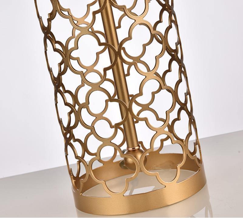 Selisise Modern Table Lamp