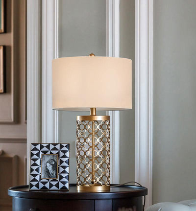 Selisise Modern Table Lamp