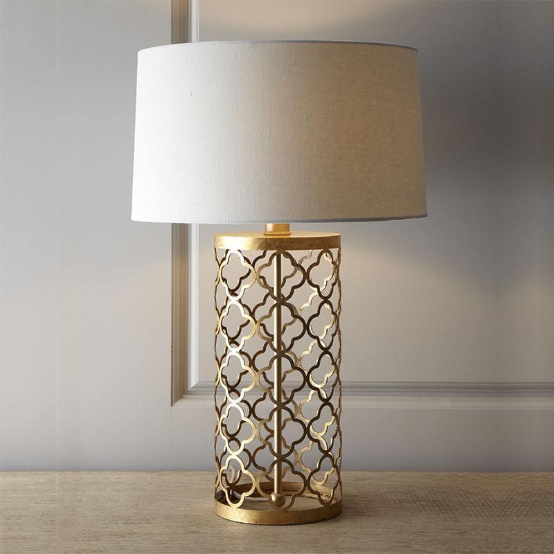 Selisise Modern Table Lamp