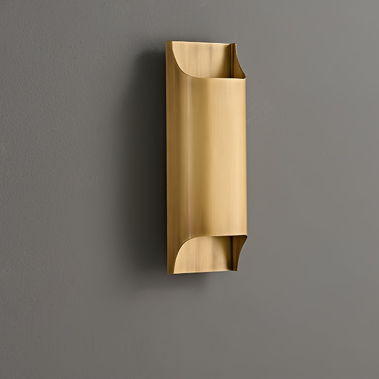 Hardy Nordic Art Brass Wall Lamp