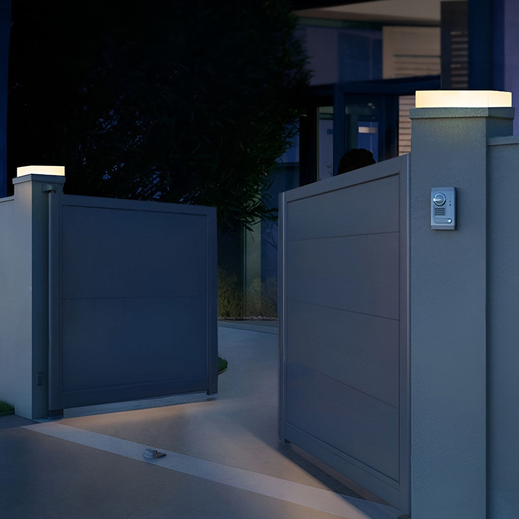 Imogene Modern PC Pathway Light