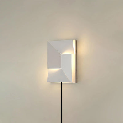 Arthaen Shadows Grand Sconce Wall lamp