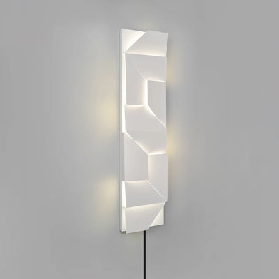 Arthaen Shadows Grand Sconce Wall lamp
