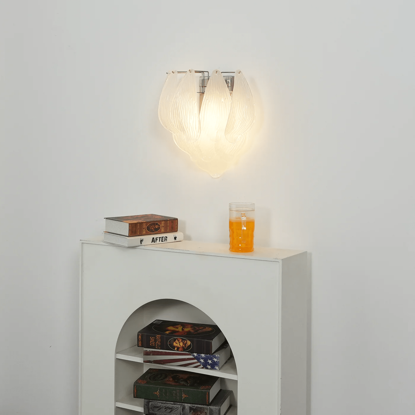 Lioriniella Wall Lamp Murano Glass Petal Frosted Cascading
