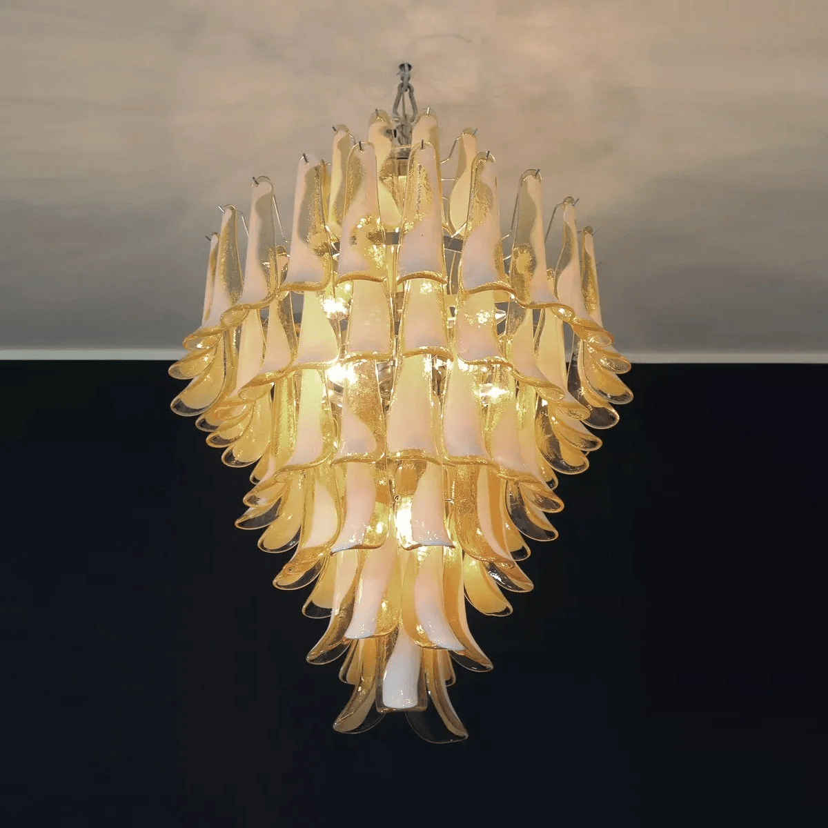 Orlian Glass Petals Pendant Lamp
