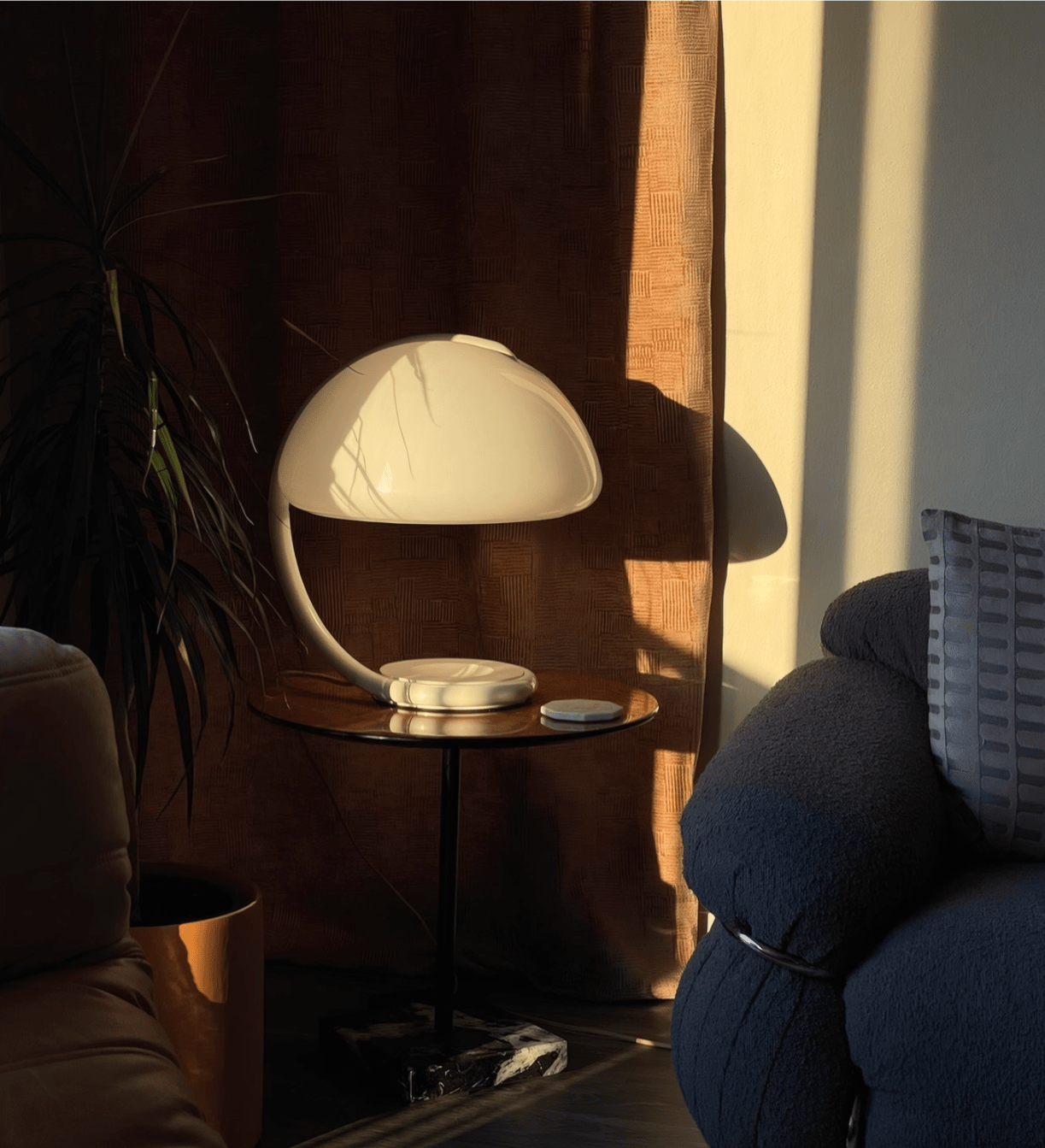Terialielle Arc Dome Table Lamp