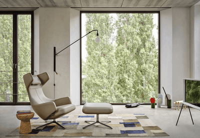 Black Extended Arm Wall Lamp