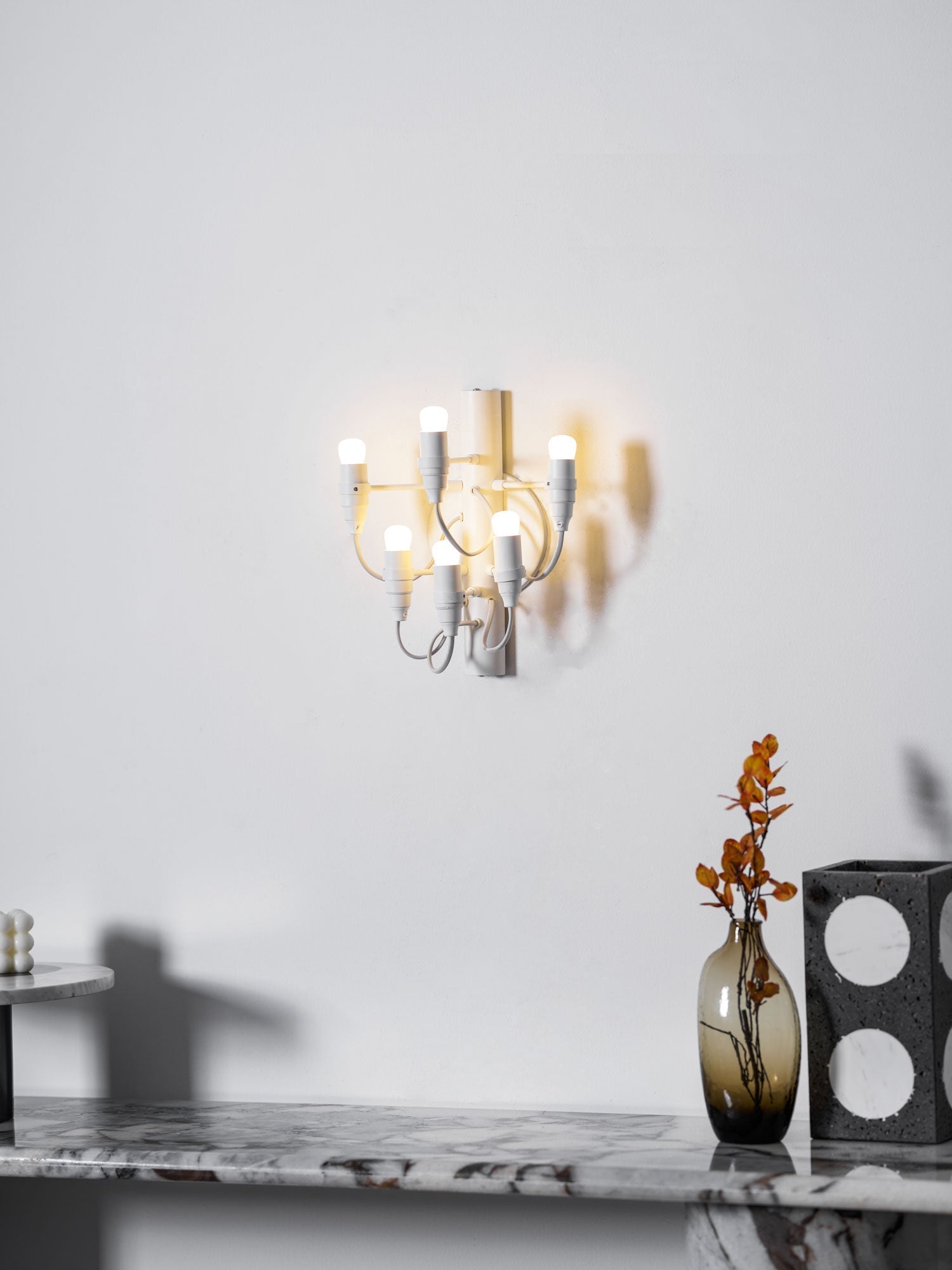 Myraeara Classic Unique Wall Lamp