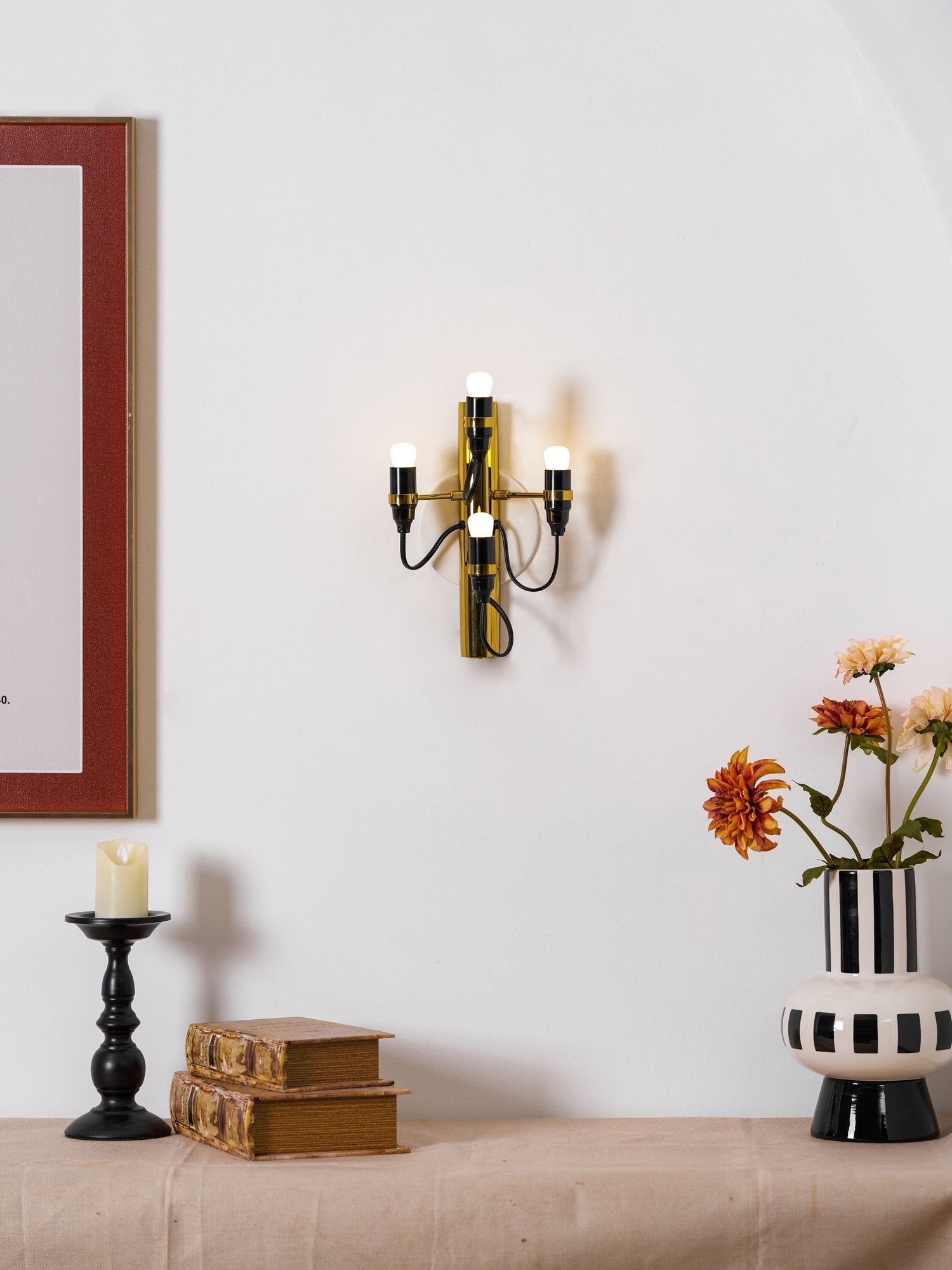 Myraeara Classic Unique Wall Lamp