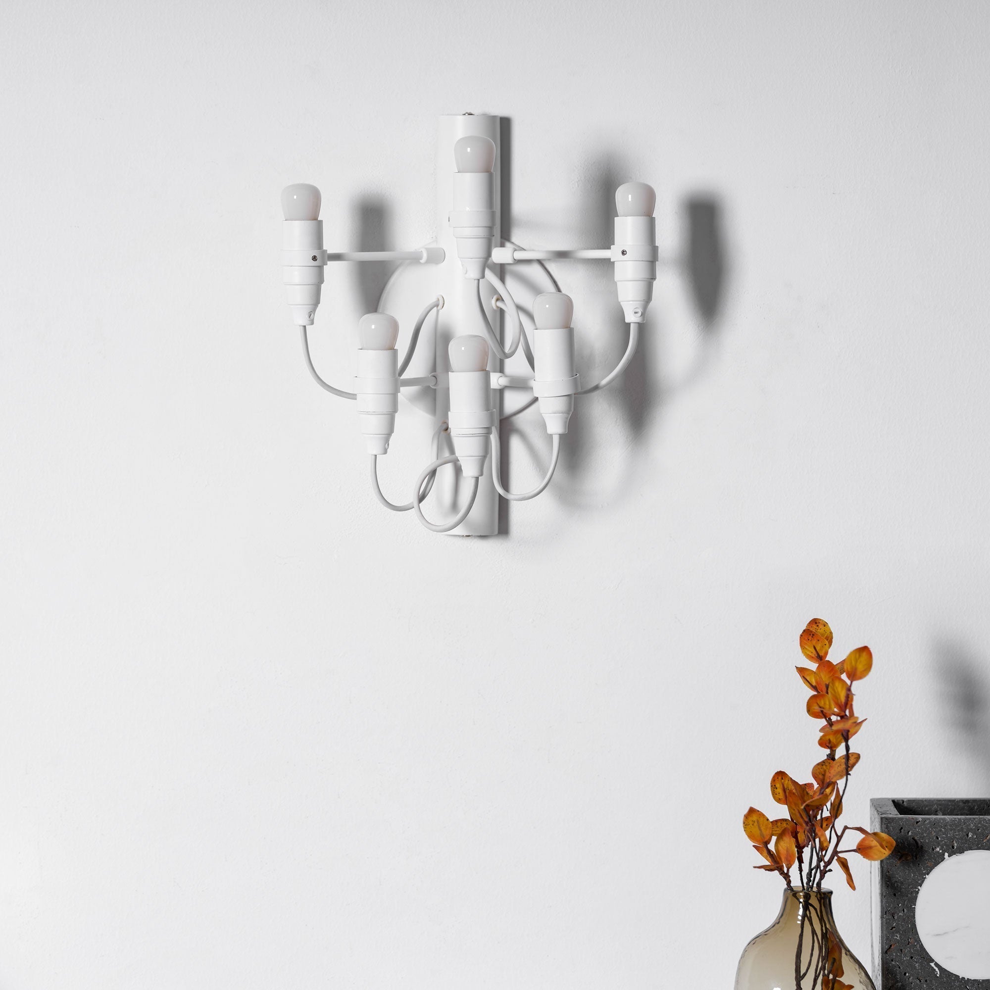 Myraeara Classic Unique Wall Lamp