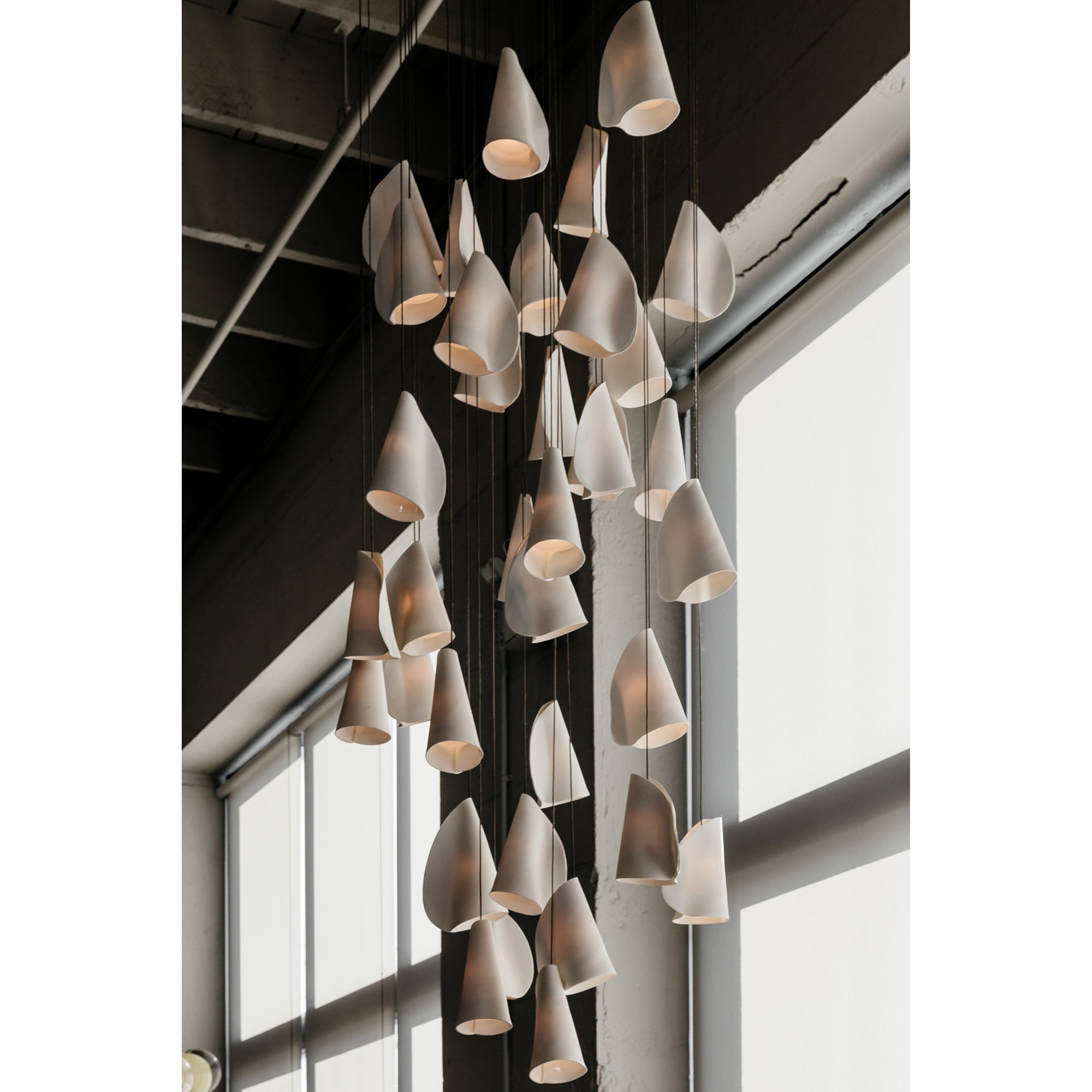Olshaion Geometric Ceramic Pendant Light