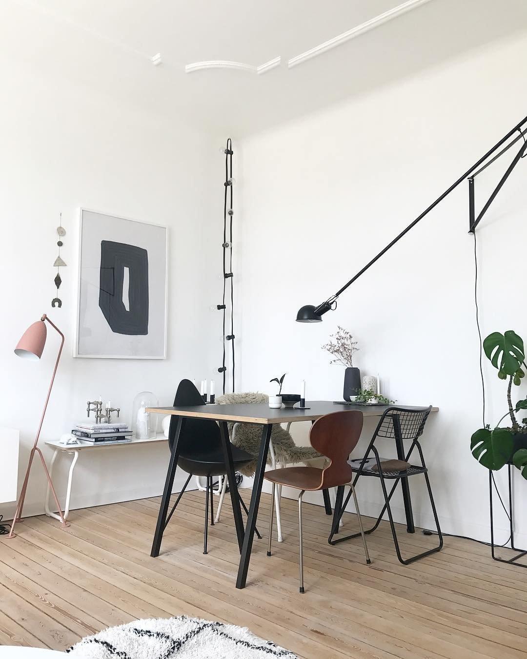 Cid Modern Minimalist Long Arm Wall Lamp