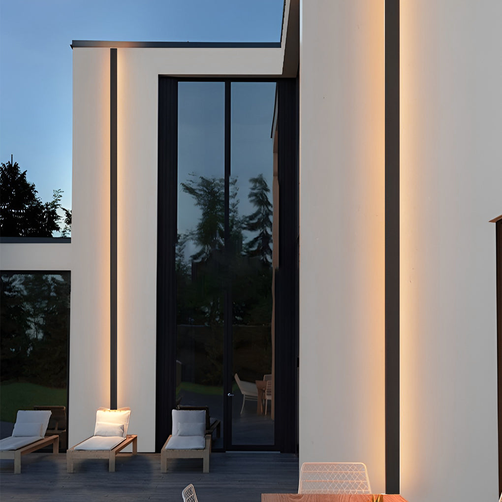 Raymo Classic Long LED Linear Iron Outdoor Light