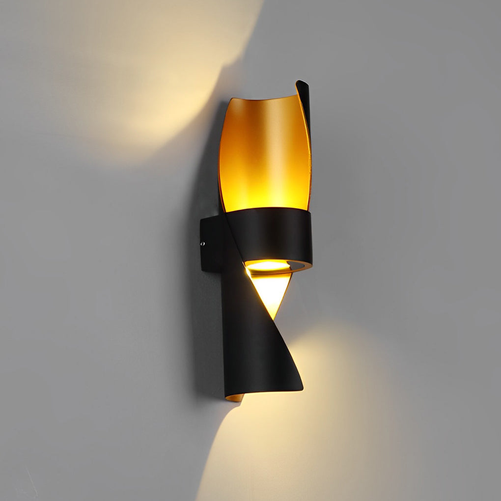 Wever Spiral Aluminum Outdoor Wall Mounted Light