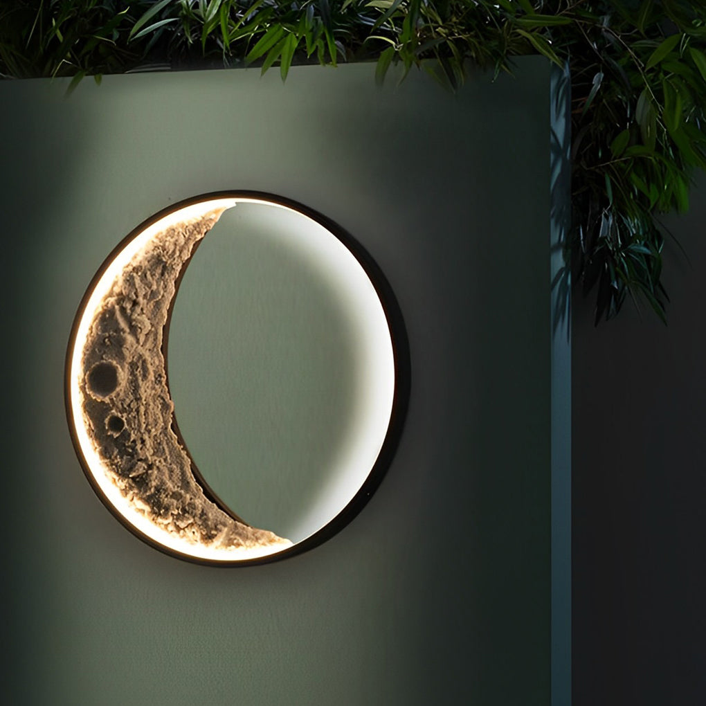 Sigmn Moon Crescent LED Aluminum Resin Outdoor Wall Light