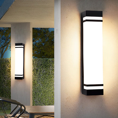 Serene Modern Outdoor Wall Light