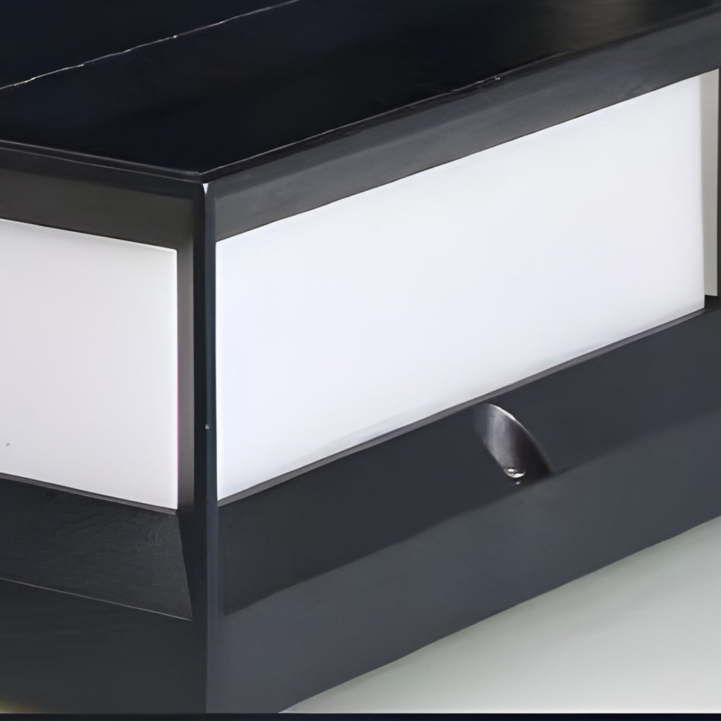 Una Square Unique Modern Metal Solar Outdoor Lights