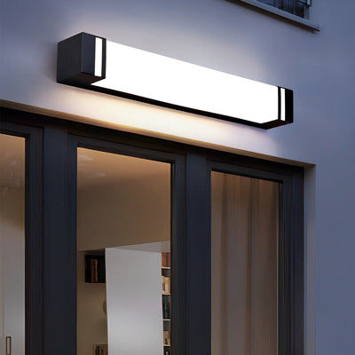 Serene Modern Outdoor Wall Light